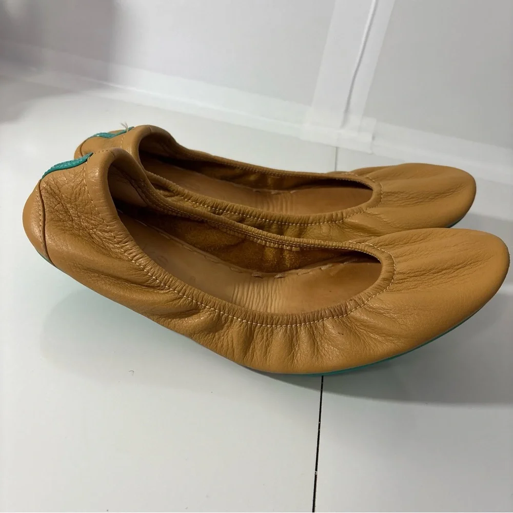 TIEKS Size 8 Shoes - Tan/Light Brown - Picture 6 of 7